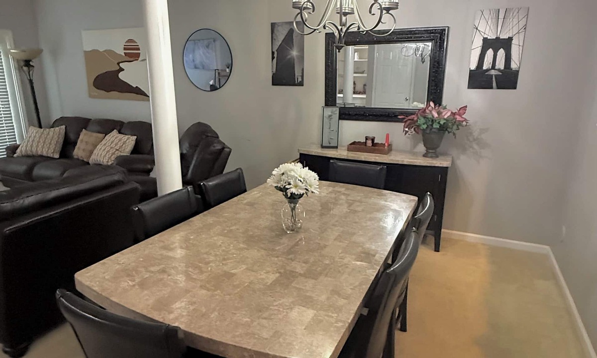 Archdale House | 3-Bedroom Relaxing Townhome Near HP Furniture Market & High Point University