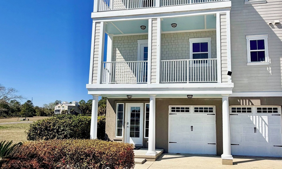 St. Marys House | 3-bedroom townhome in gorgeous St. Marys with Pool, Boat Ramp and Riverviews