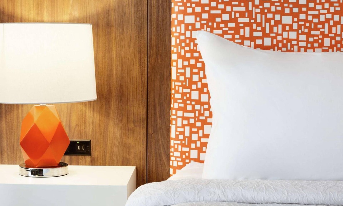 Houston Hotel | 3 Sleek Rooms in Houston | Free Parking + Indoor Pool | AMC Spring 10 - 3.1 mi