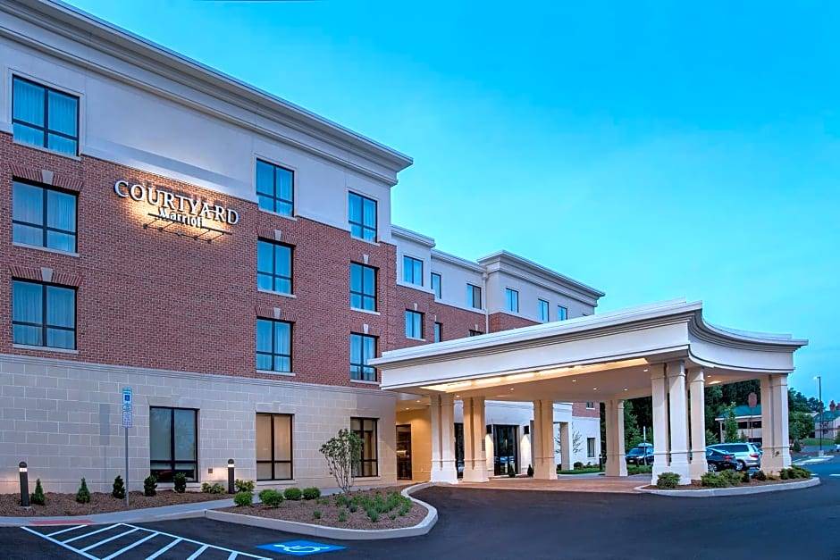 Hershey Hotel | 3-Star Hotel ∙ Courtyard by Marriott Hershey Chocolate Avenue