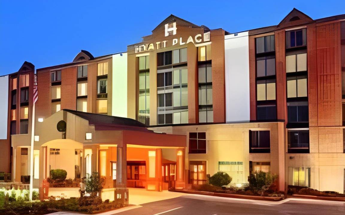 Cranberry Township Hotel | 300 m² Hotel ∙ 127 guests