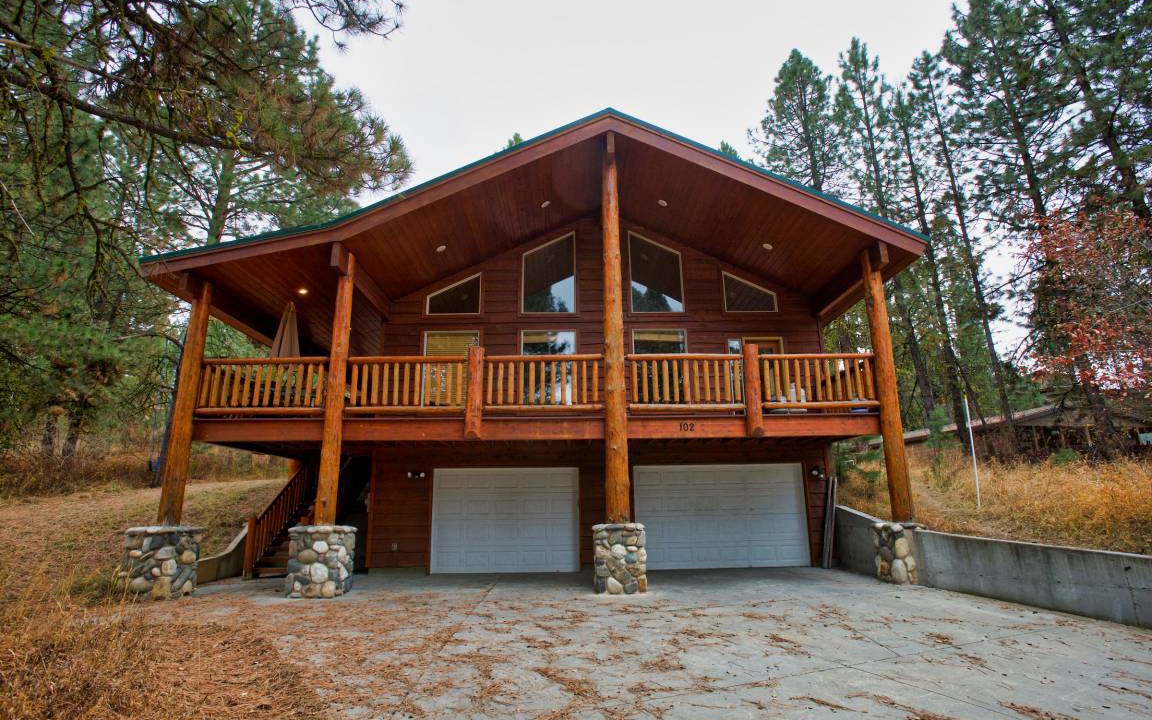 Cascade House | 316 m² House ∙ 5 bedrooms ∙ 16 guests