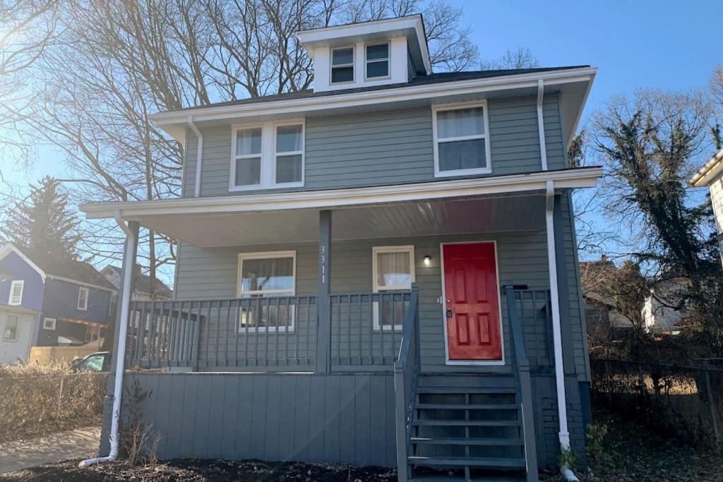 Cincinnati House | 3311 Evanston Large Renovated 4 BDR Close to DTWN Laundry