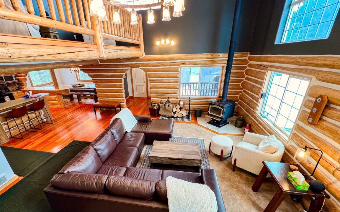 Coram House | 332 m² House ∙ 5 bedrooms ∙ 12 guests