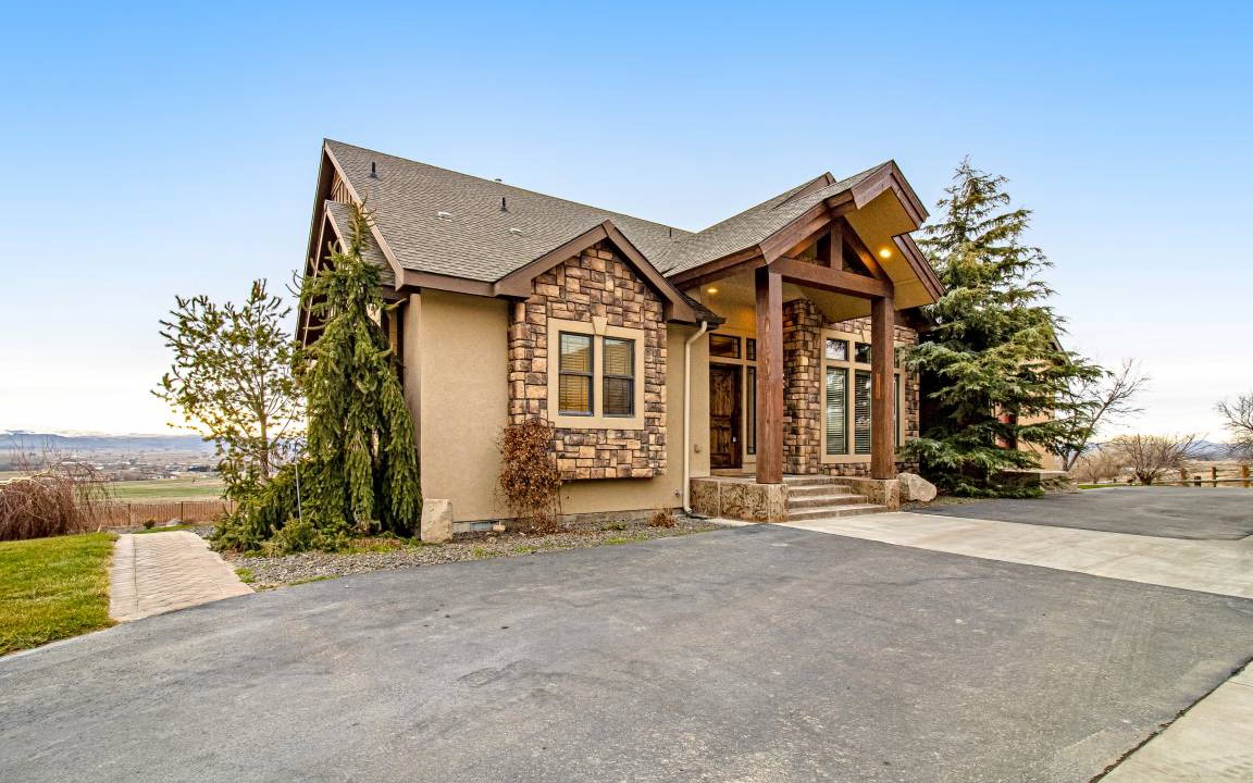Canyon County House | 353 m² House ∙ 3 bedrooms ∙ 10 guests