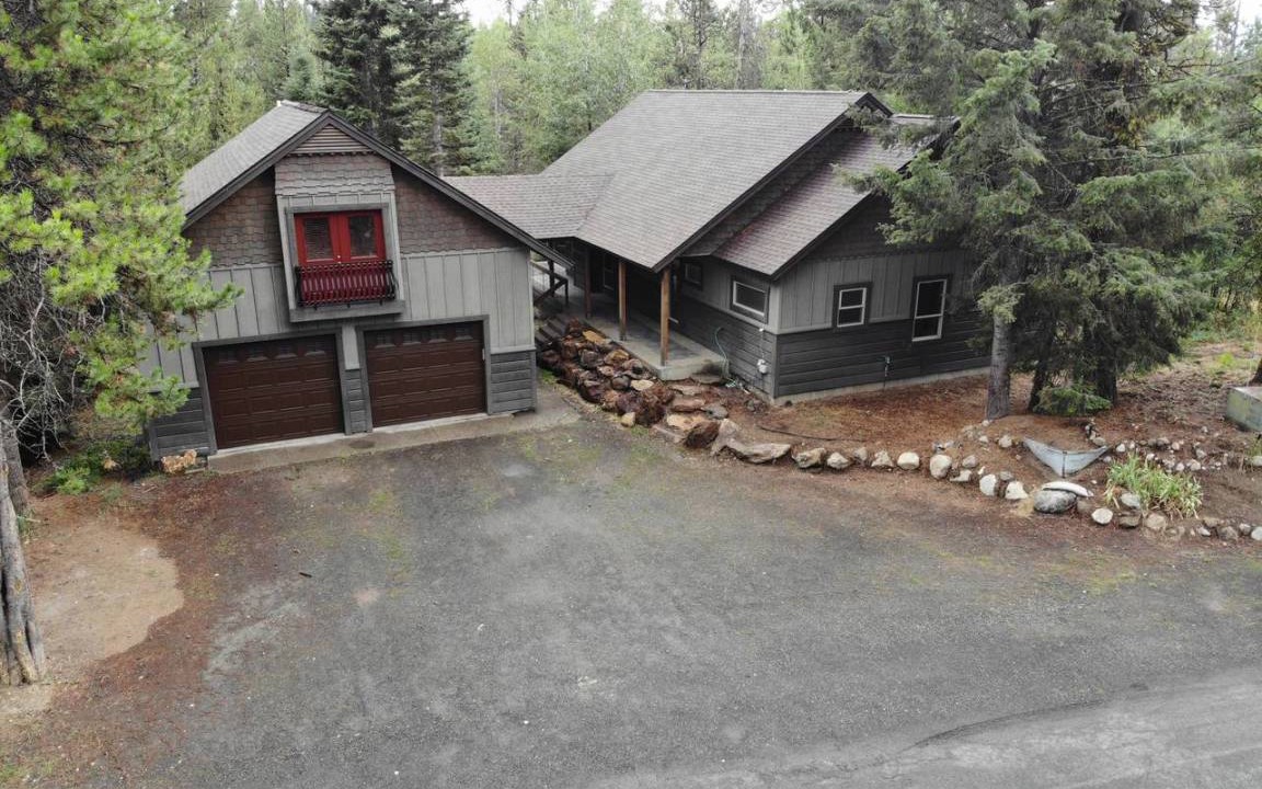 McCall Cabin | 390 m² Cabin ∙ 4 bedrooms ∙ 20 guests