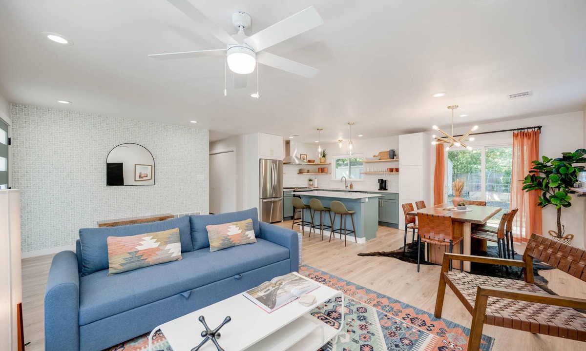 South Congress House | 3bed 2 bath gem located steps from South Congress!
