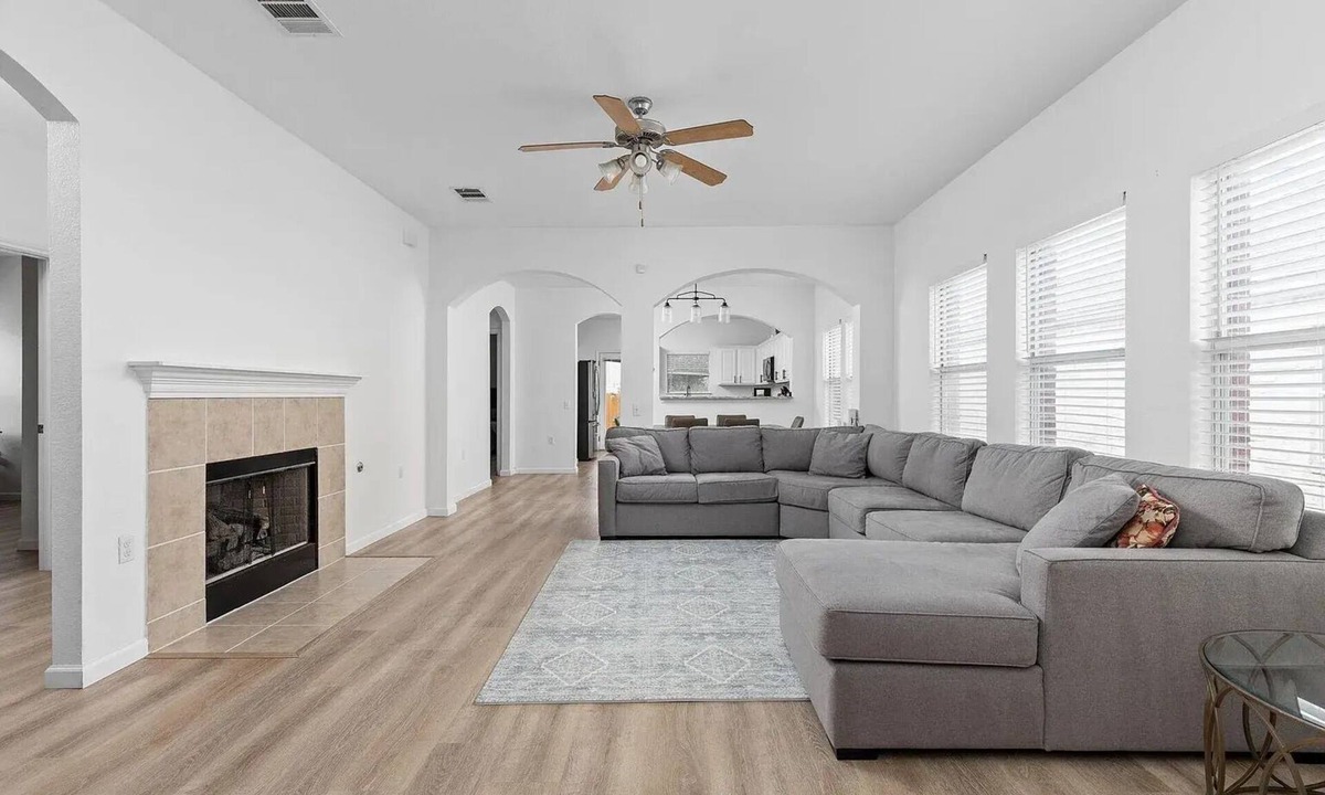 Pioneer Crossing House | 3BR+Office - Work & Family Ready