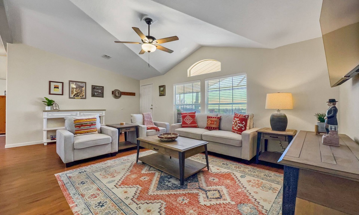 Apache Junction House | 3BR w Superstition views, near hiking trails