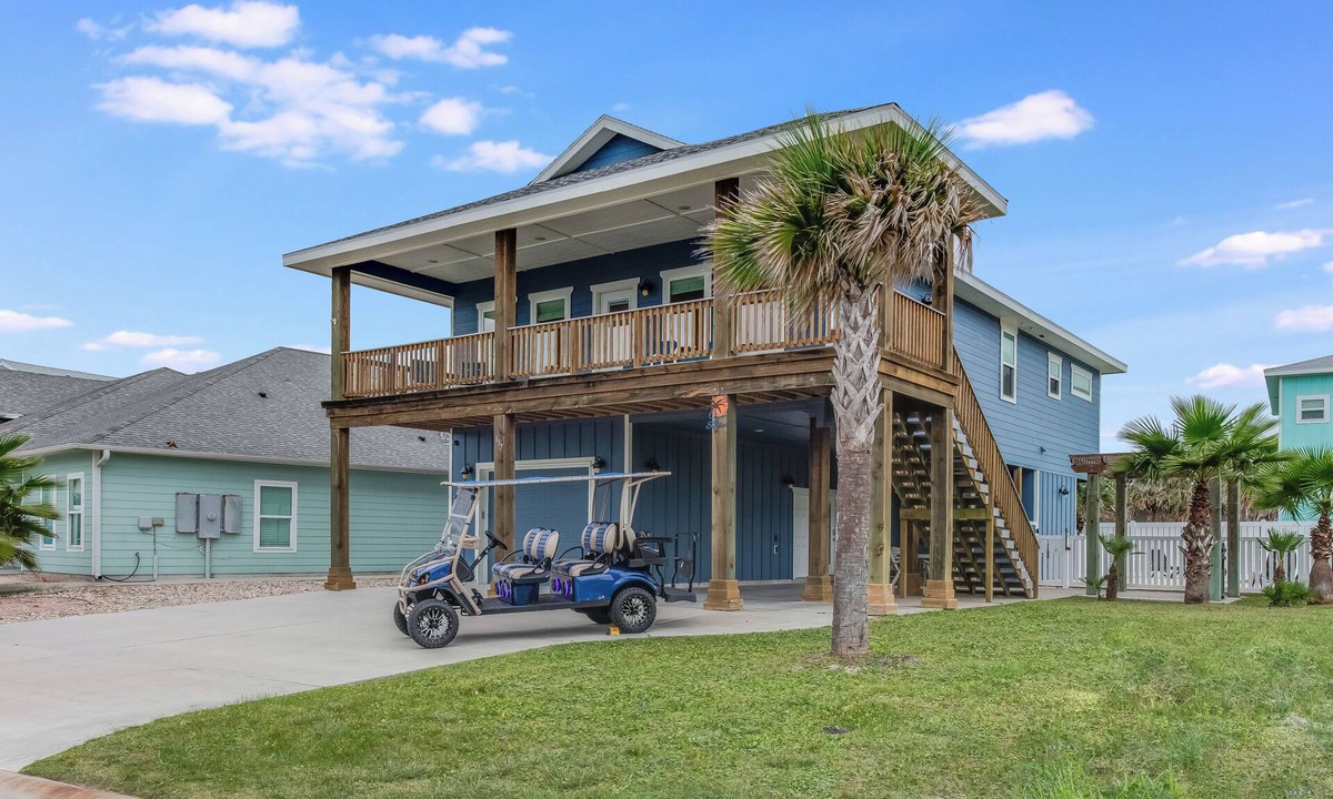 Safe Harbor House | 4/4. Pool & Golf Cart. 1st Floor Master Suite. 2 Masters Up, Boat Parking.