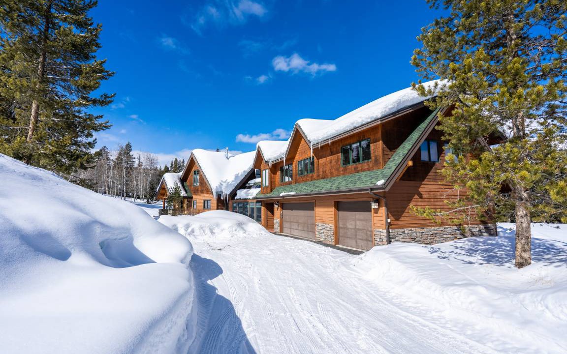Big Sky House | 401 m² House ∙ 6 bedrooms ∙ 12 guests