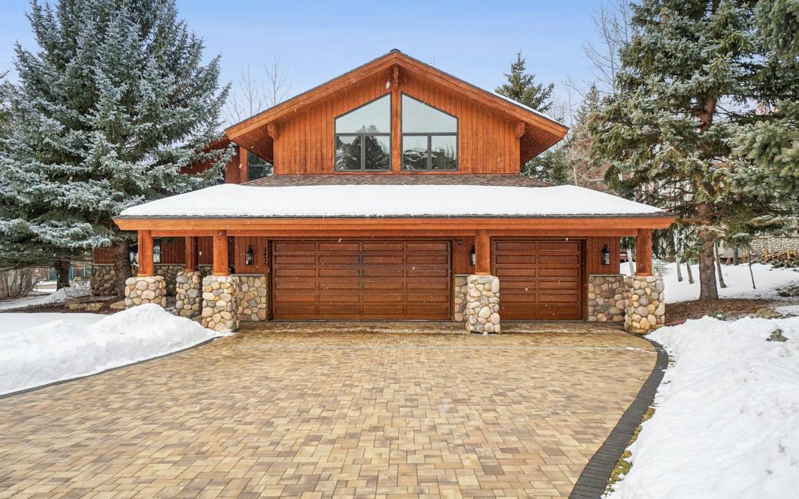 Park Meadows House | 418 m² House ∙ 6 bedrooms ∙ 18 guests