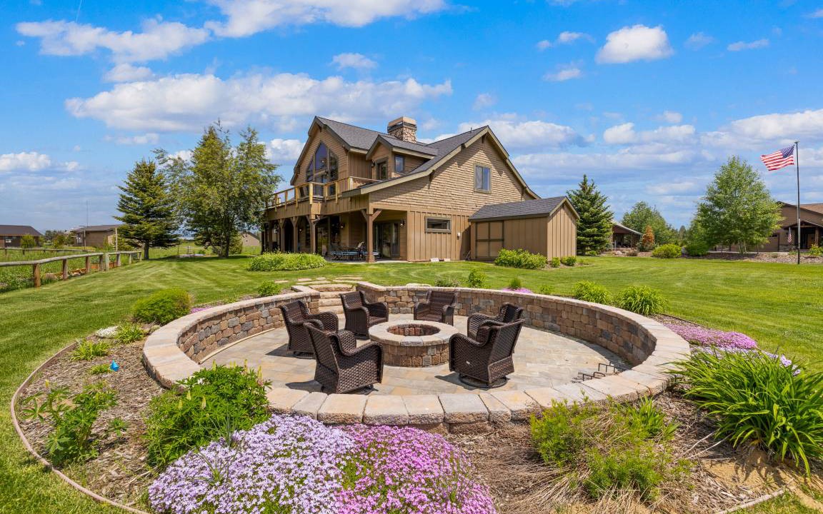 Tamarack Resort House | 455 m² House ∙ 4 bedrooms ∙ 12 guests