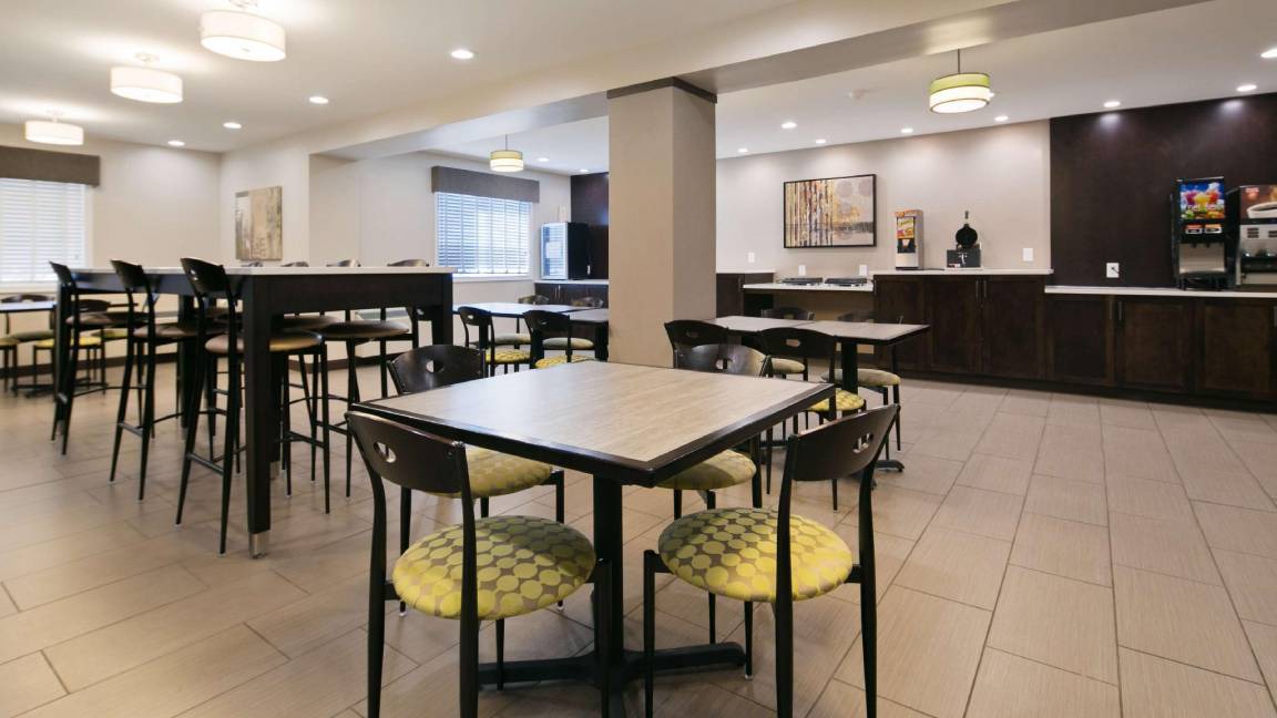 Grand Forks Hotel | 46 m² Hotel ∙ 2 bedrooms ∙ 127 guests