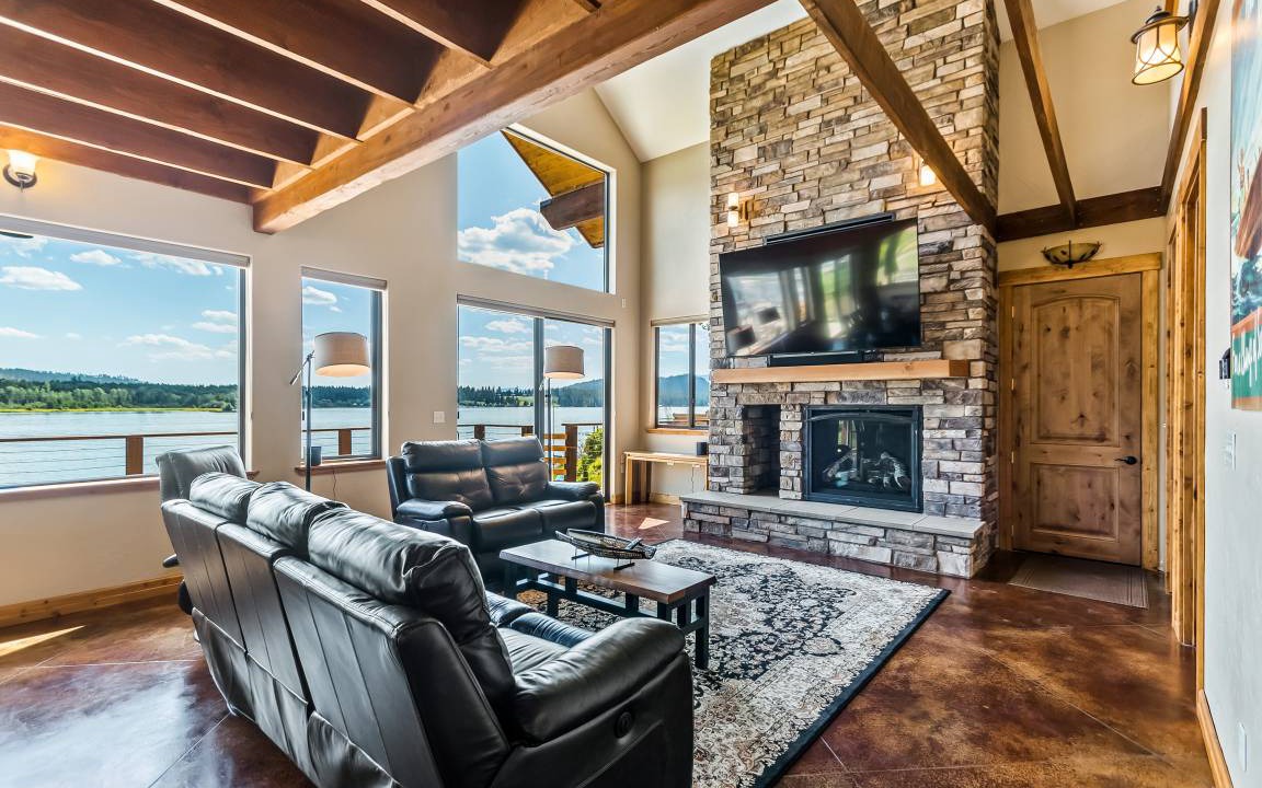 Laclede House | 492 m² House ∙ 4 bedrooms ∙ 10 guests