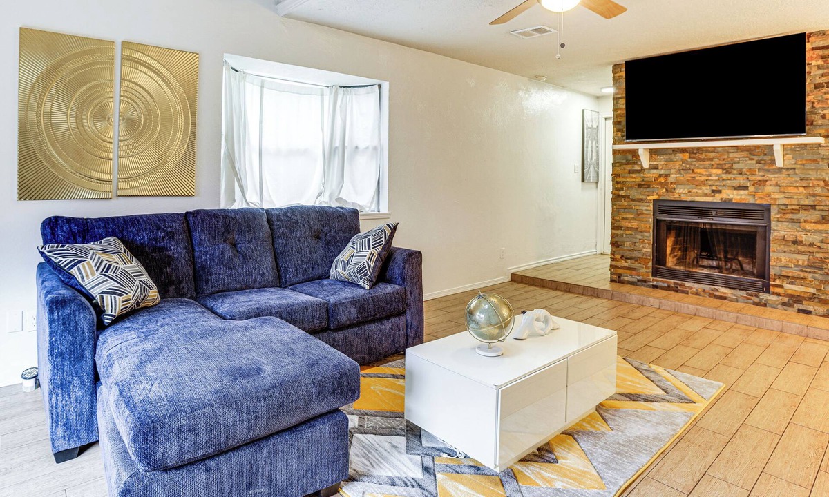 George Bush Park/Eldridge House | 5 Mi to Westchase District: Houston Extended Stay