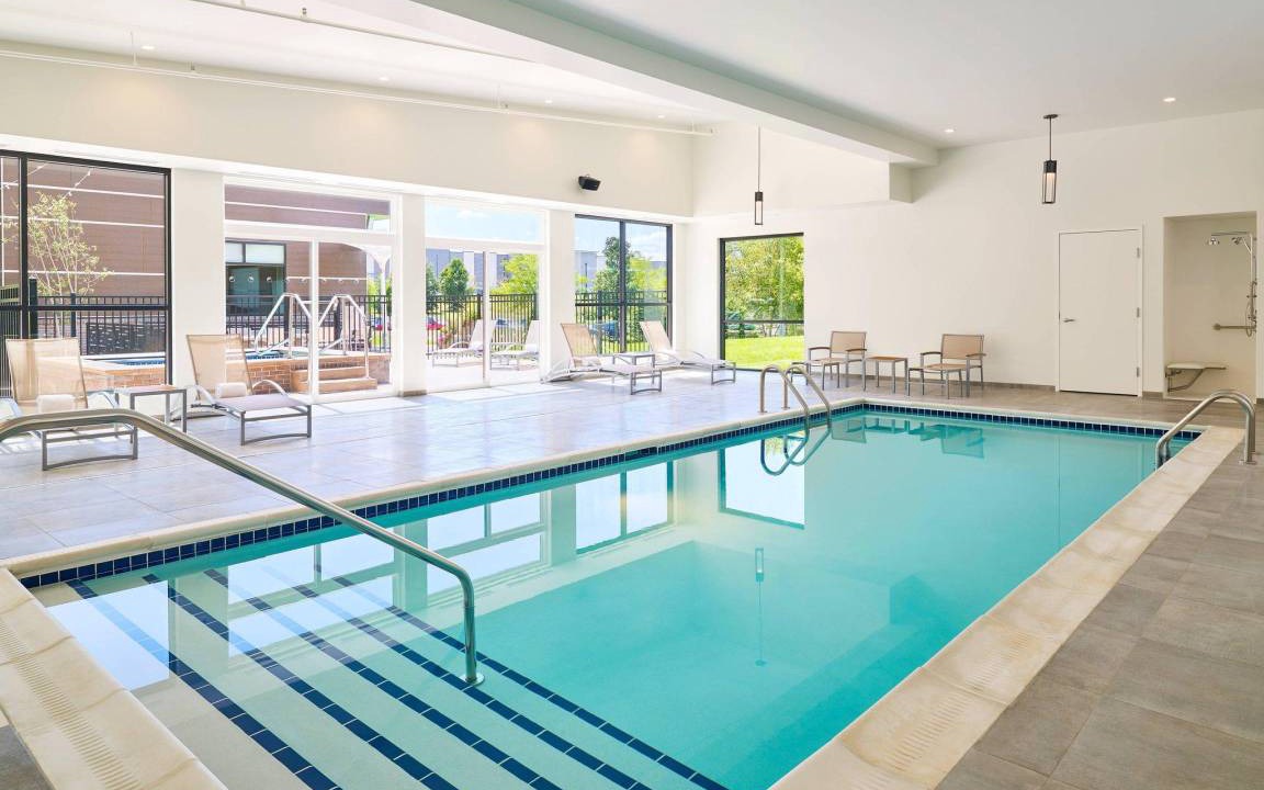West Des Moines Hotel | 51 m² Hotel ∙ 127 guests