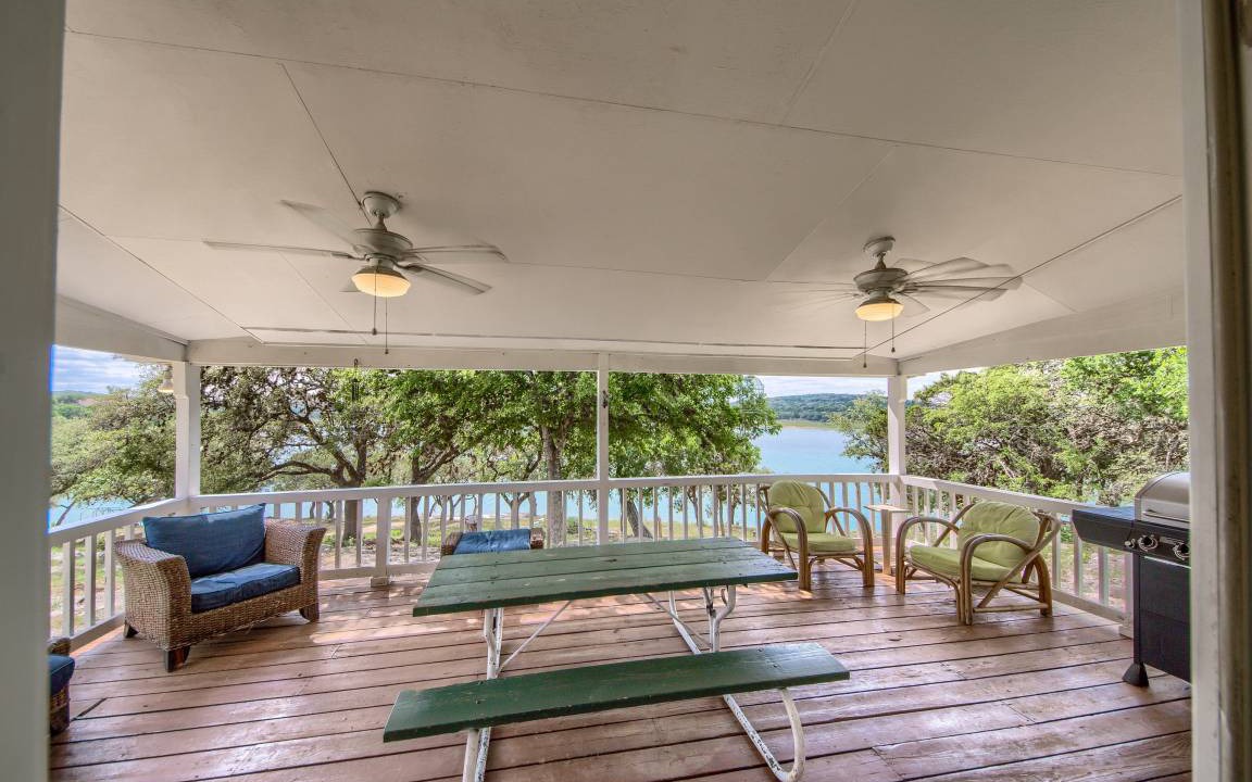 Canyon Lake Cottage | 56 m² Cabin ∙ 1 bedroom ∙ 6 guests