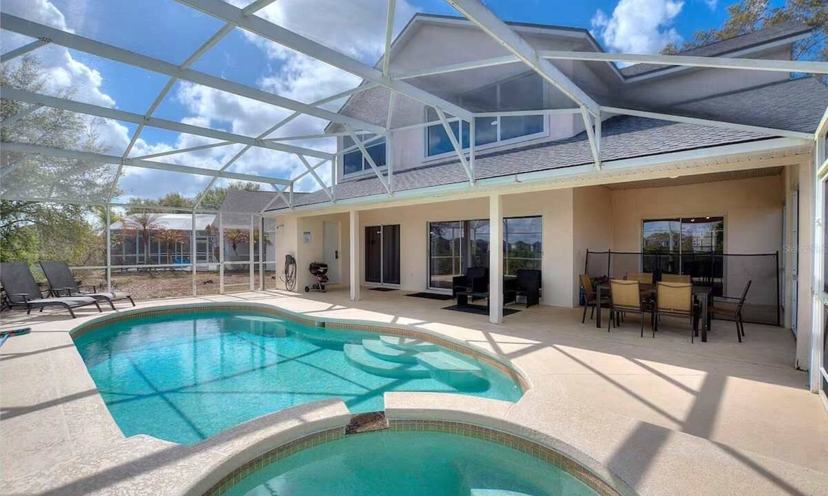 West Haven House | 5BR home w/pool, hot tub near Disney