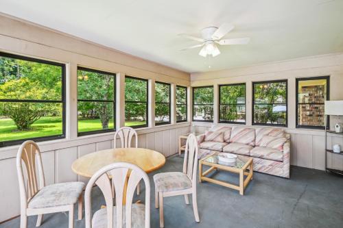 Myrtle Beach House | 6 Mi to Beach: Myrtle Beach Escape w/Sunroom!