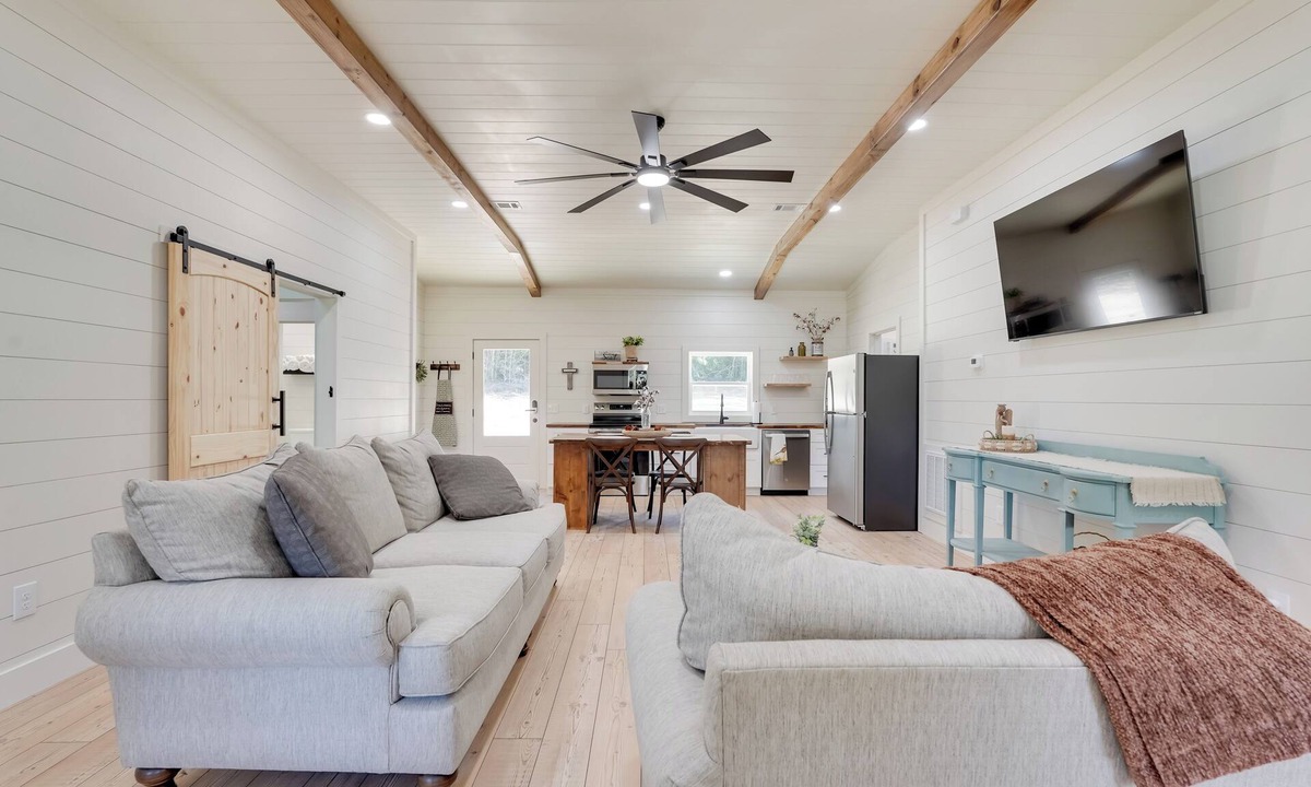 Millen Cottage | 6 Mi to Magnolia Springs SP! Modern Cottage Living
