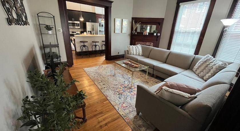 Victorian Village House | 60 m² House ∙ 4 bedrooms ∙ 8 guests