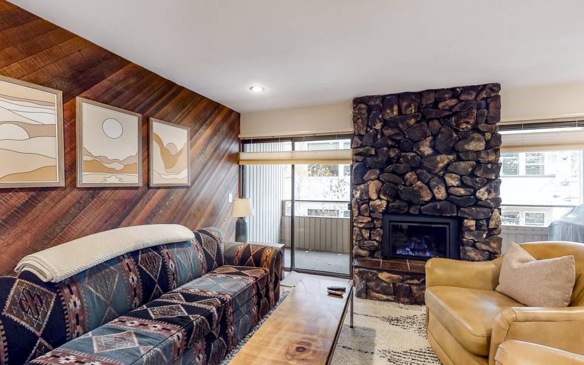Warm Springs Condo | 61 m² Condo ∙ 1 bedroom ∙ 2 guests