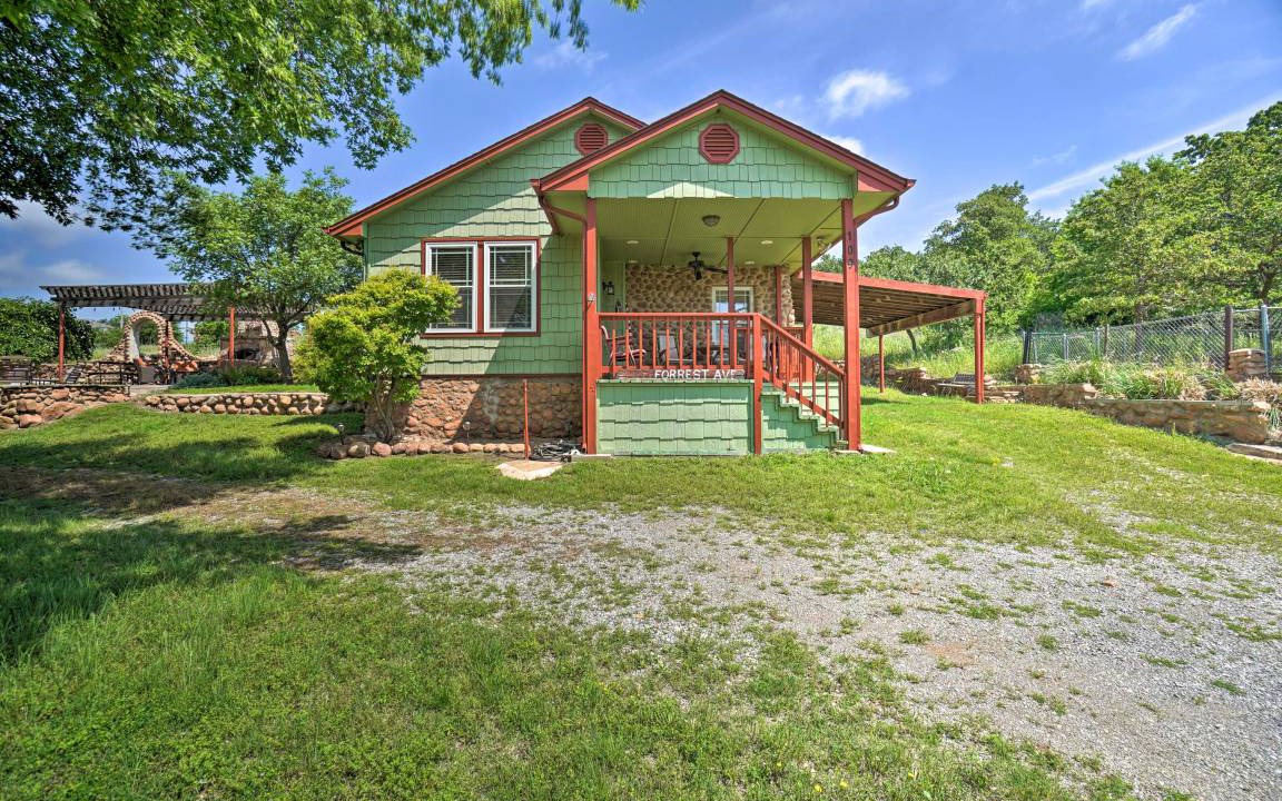 Medicine Park Cottage | 62 m² Cabin ∙ 1 bedroom ∙ 4 guests