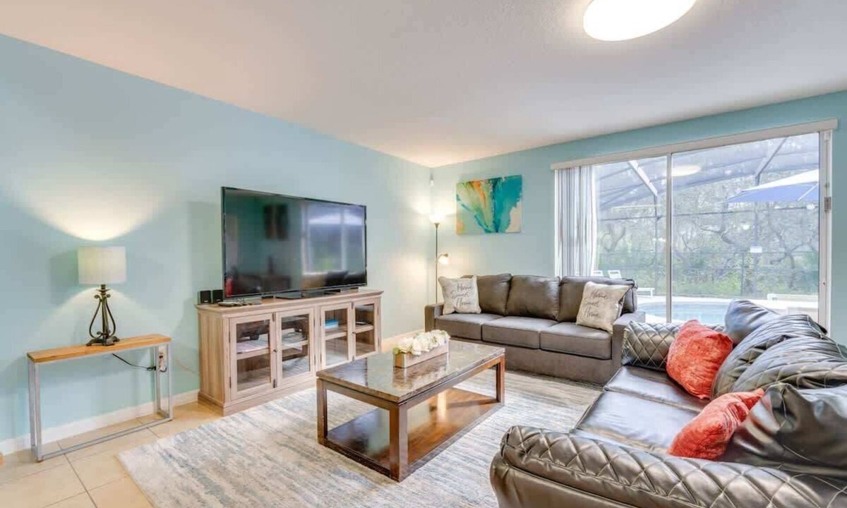 Calabria House | 6BR Villa With BBQ & Game Room Near Disney!