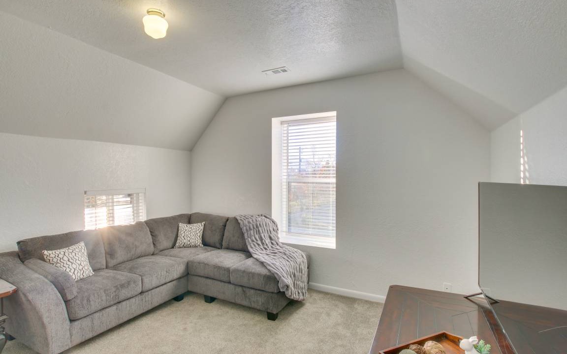 Logan Apartment | 74 m² Apartment ∙ 1 bedroom ∙ 4 guests
