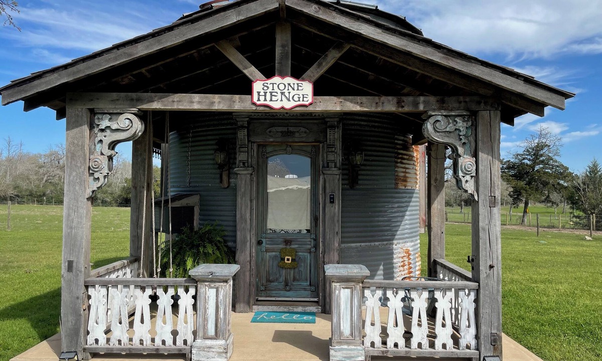 La Grange Cottage | 8 Minutes from Round Top! Your Silo-Bration Destination StoneHENge Silo #2