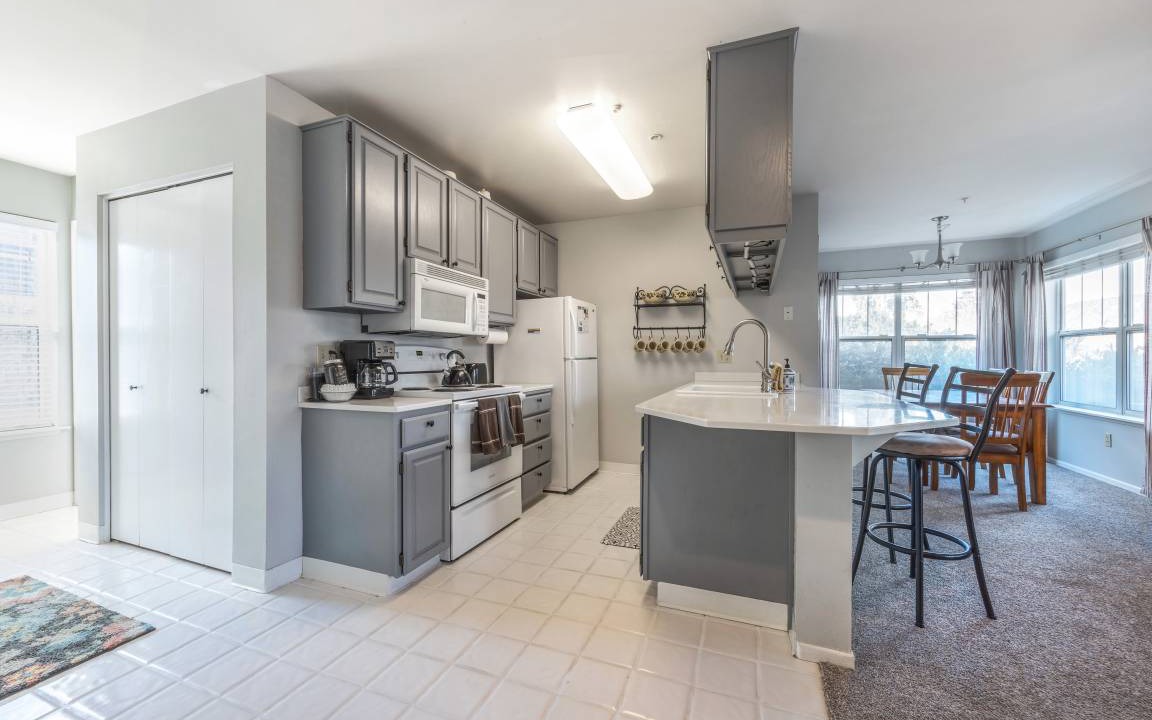Hood River Condo | 85 m² Condo ∙ 1 bedroom ∙ 5 guests