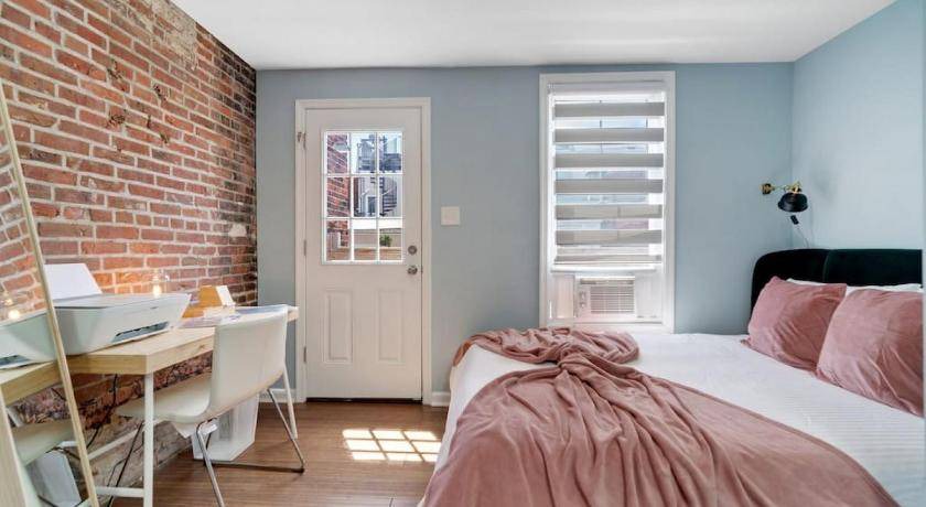 Fishtown House | 93 m² House ∙ 2 bedrooms ∙ 4 guests