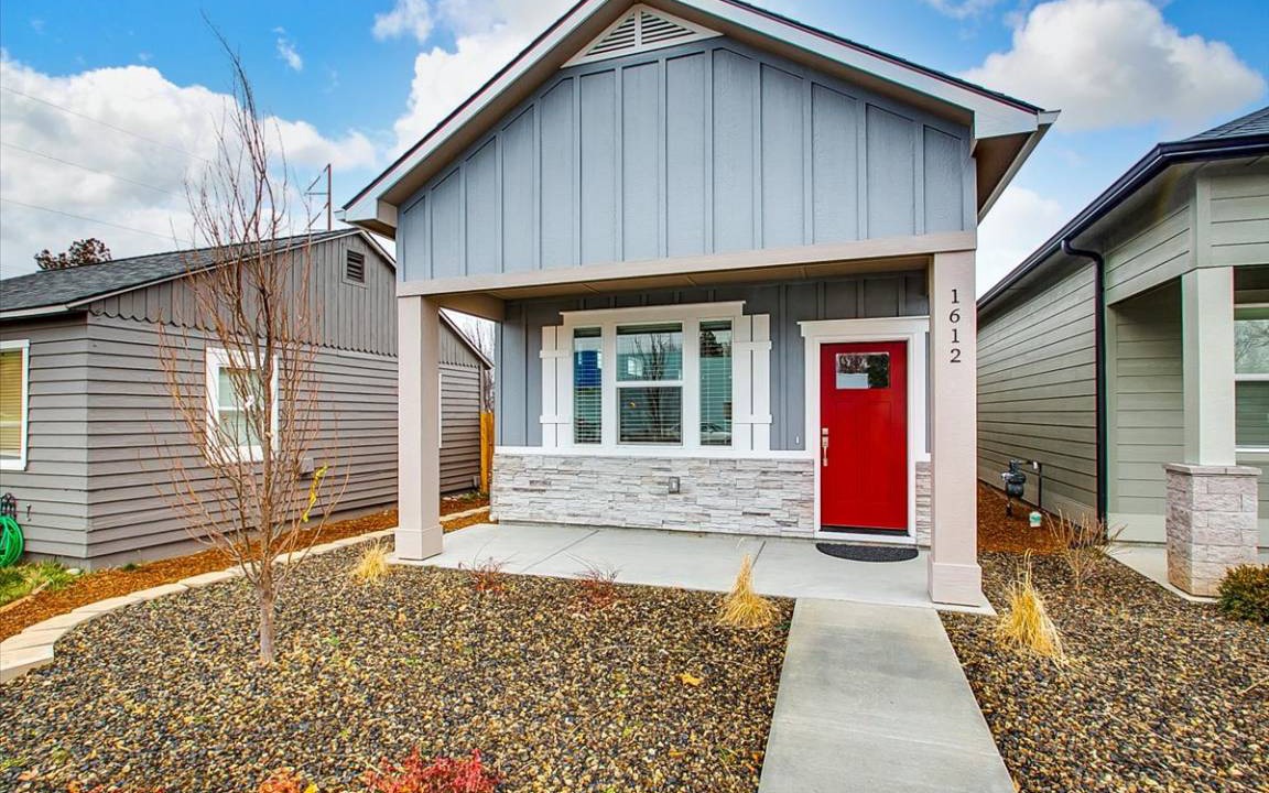 Depot Bench House | 95 m² House ∙ 2 bedrooms ∙ 4 guests