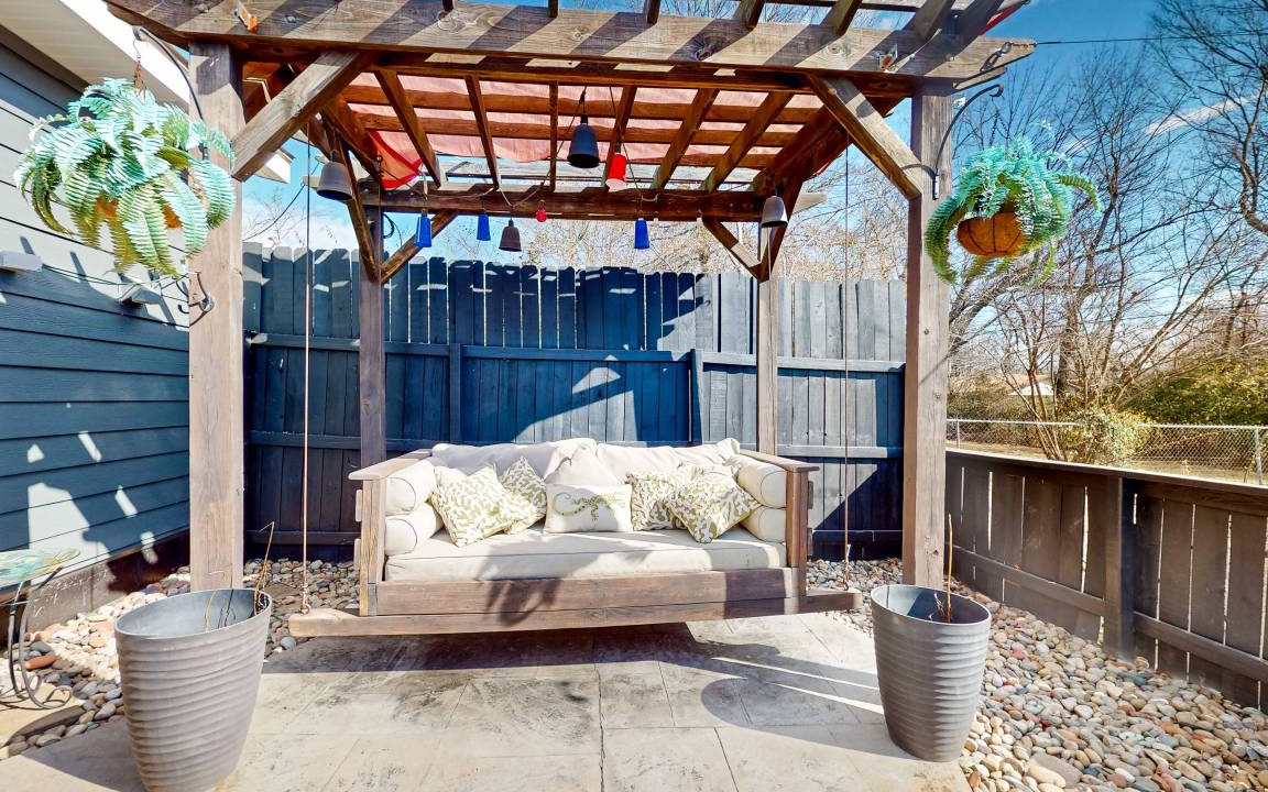 Fayetteville House | 98 m² House ∙ 3 bedrooms ∙ 6 guests