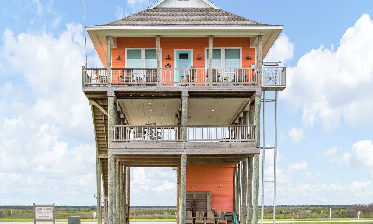 Port Bolivar House | A Cool Change: 3 BR, 2 BA House in Gilchrist, Sleeps 8