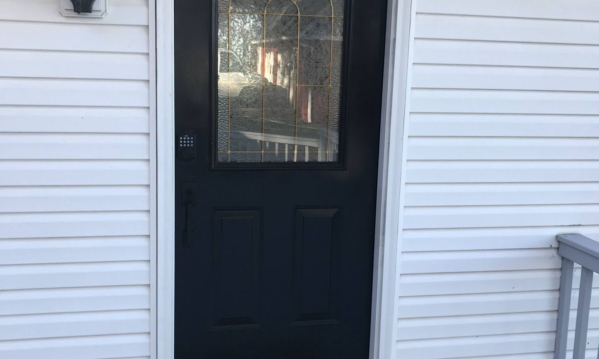 Sugarcreek Apartment | A small studio apartment located in the middle of beautiful Amish country.