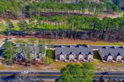 Southern Pines House | Aberdeen Townhome in Southern Pines Golf Club!