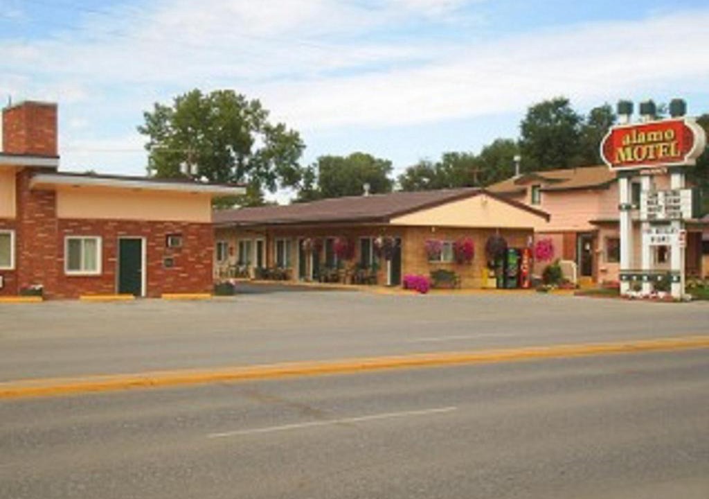 Sheridan Hotel | Alamo Motel