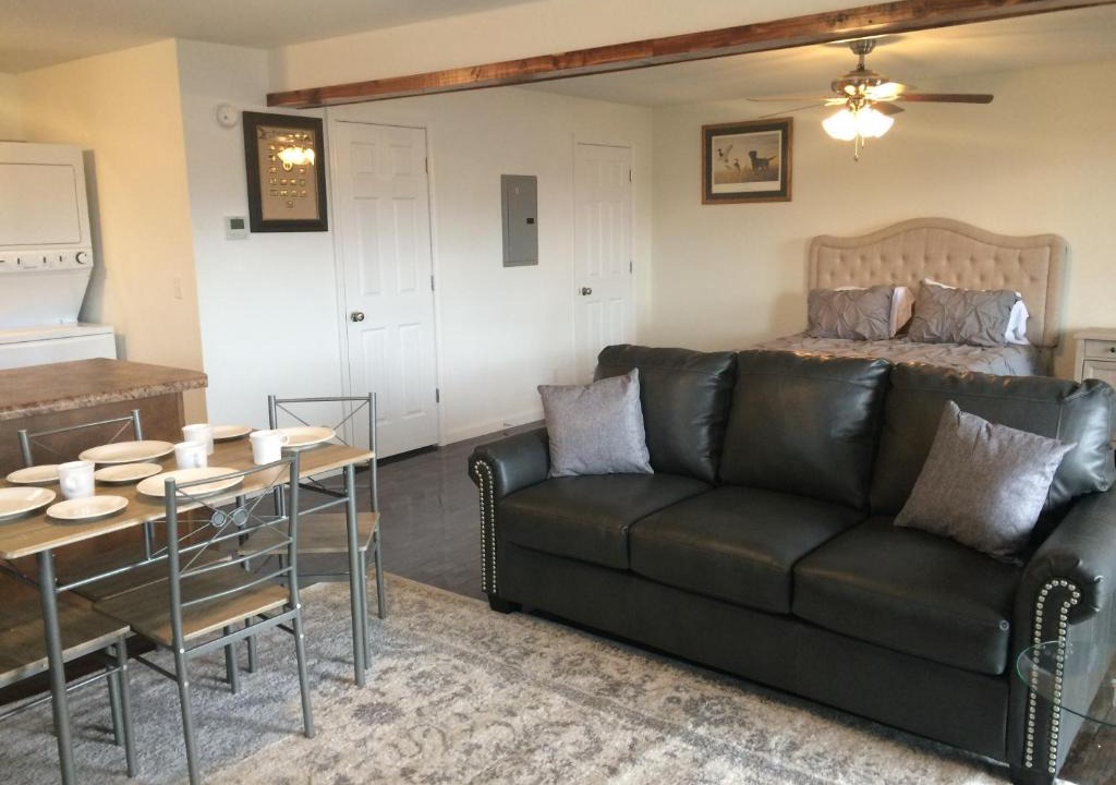 Jamestown Hotel | Anchor Inn and Suites
