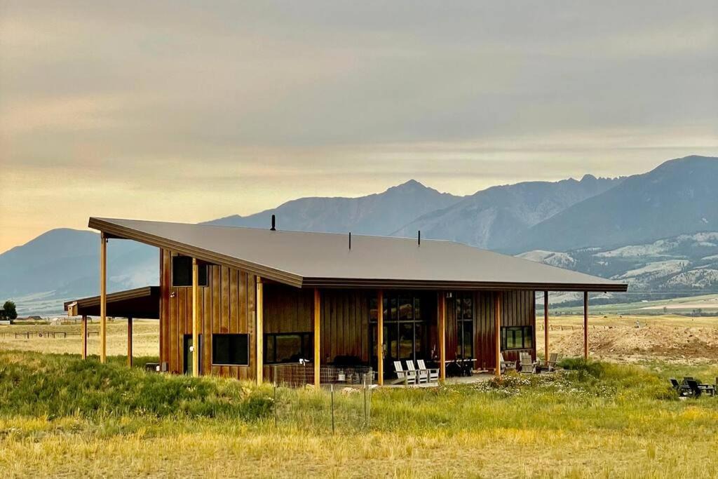 Livingston House | Antelope Run -The Long House