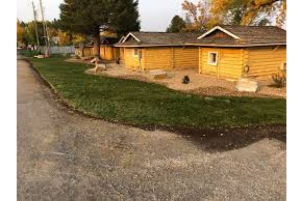 Ashton House | Ashton Historic Log Cabins 8