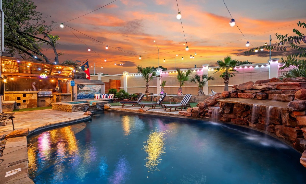 Old Enfield House | ATX Oasis! 3-Story Home w/Heated Pool, Spa & Sauna - Close to downtown