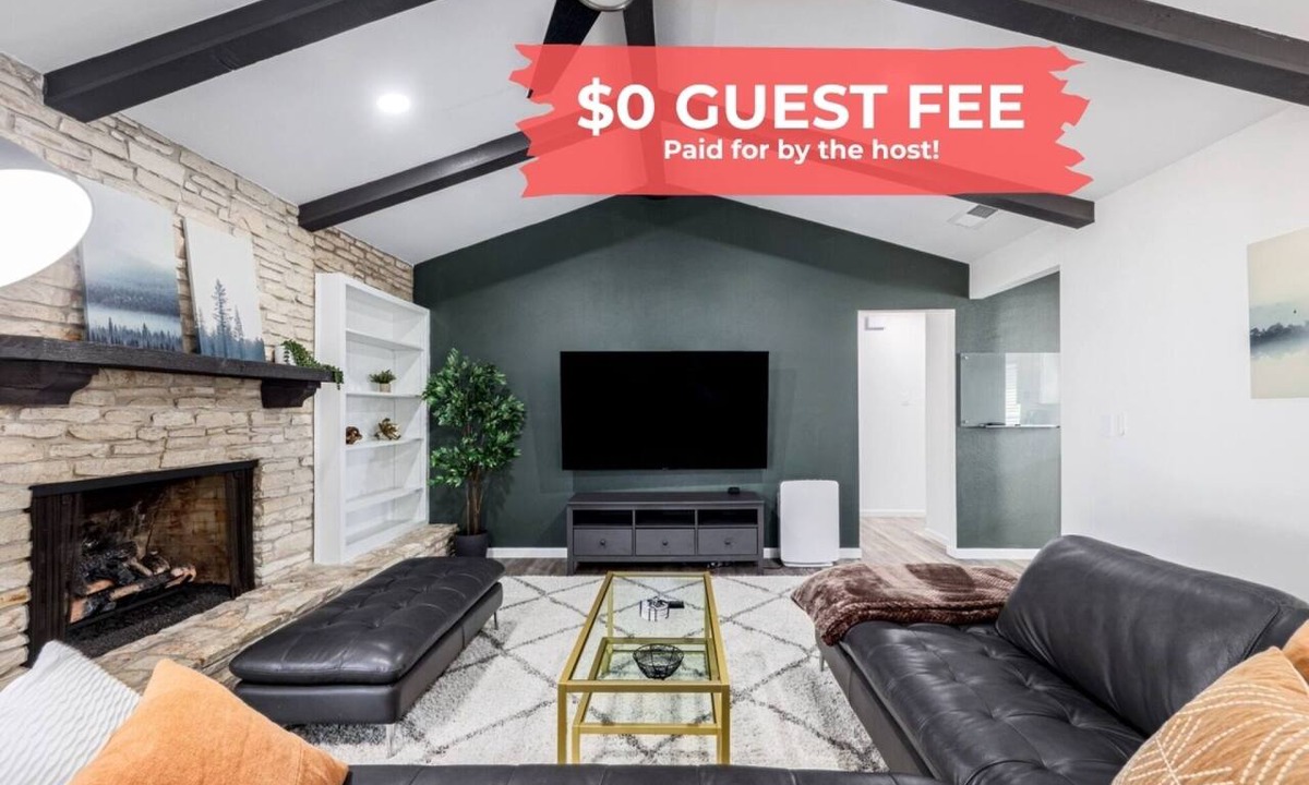Windsor Hills House | Austin 3BR | Massage Chair + Firepit Retreat
