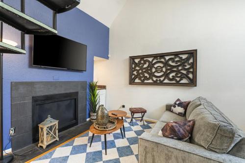 Waller Creek District Apartment | Austin Apartments by Andes STR