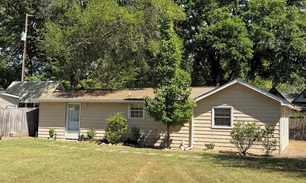Aiken Cottage | Backyard Cottage Apartment in Aiken