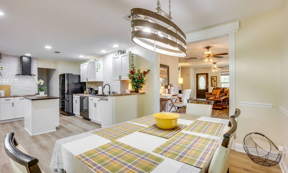Conroe House | Backyard, Deck & Fire Pit: Conroe Getaway