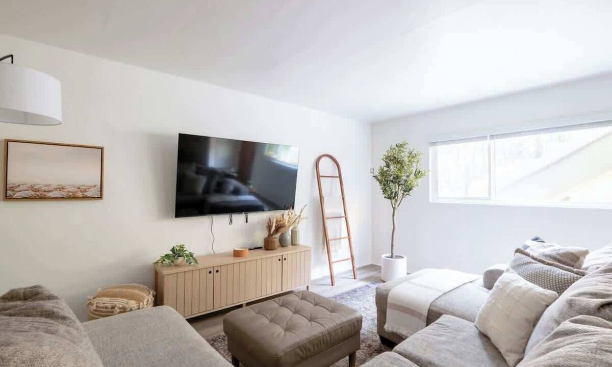 Park West Apartment | Bankers Hill Hideaway | Walk to Balboa & Lil Italy