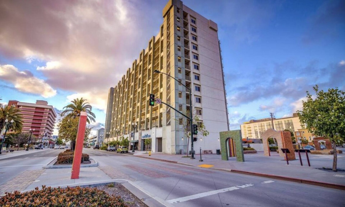 National City Apartment | Bay View Tower