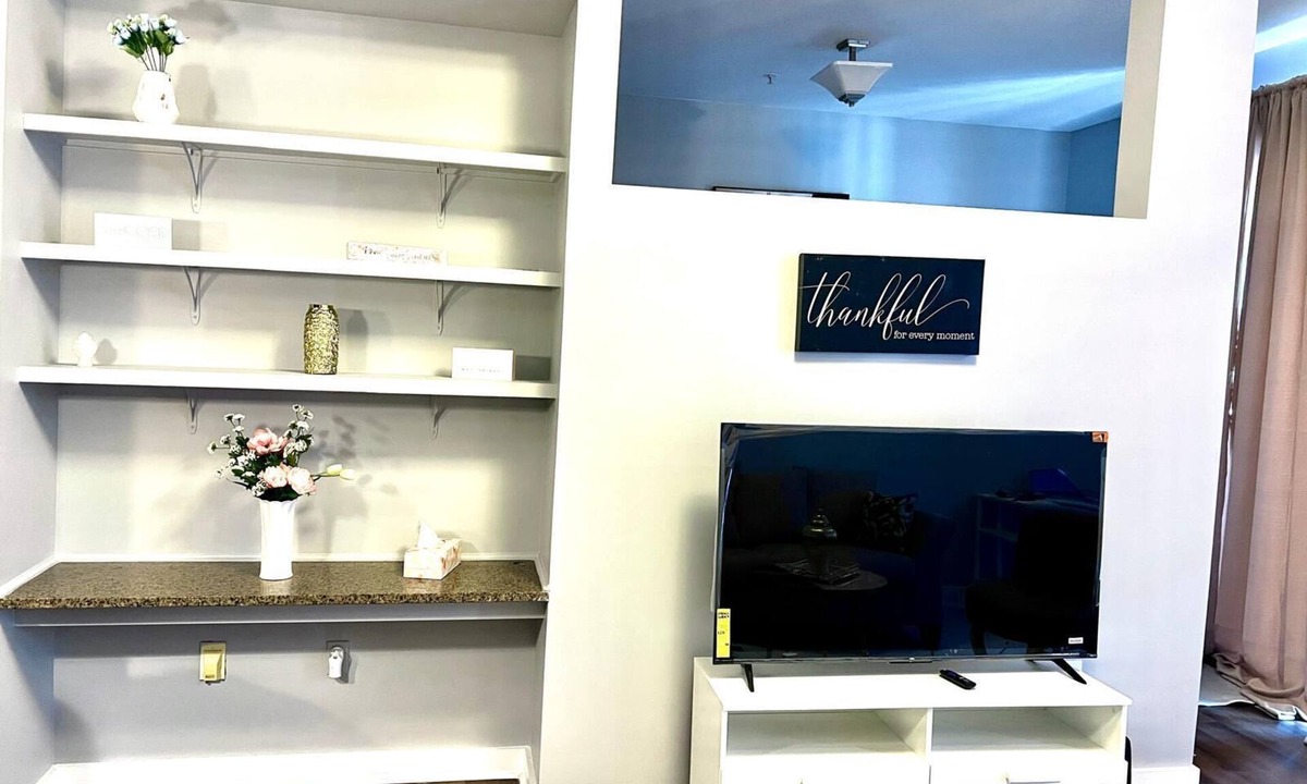 Charlotte Center City Apartment | Beautiful 1-bedroom apartment in fabulous Charlotte with AC, WiFi